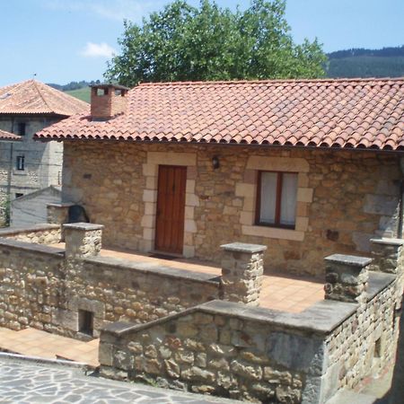 Apartamentos Rurales La Casa Vieja De Alceda Екстериор снимка