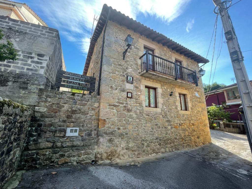 Apartamentos Rurales La Casa Vieja De Alceda Екстериор снимка
