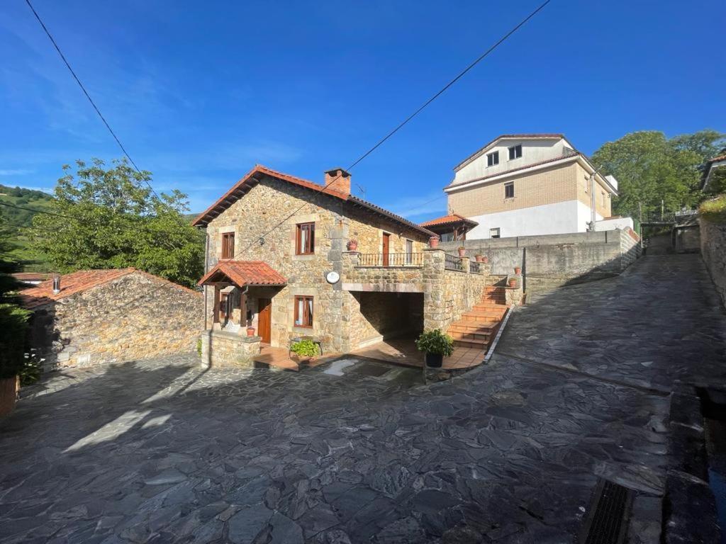 Apartamentos Rurales La Casa Vieja De Alceda Екстериор снимка